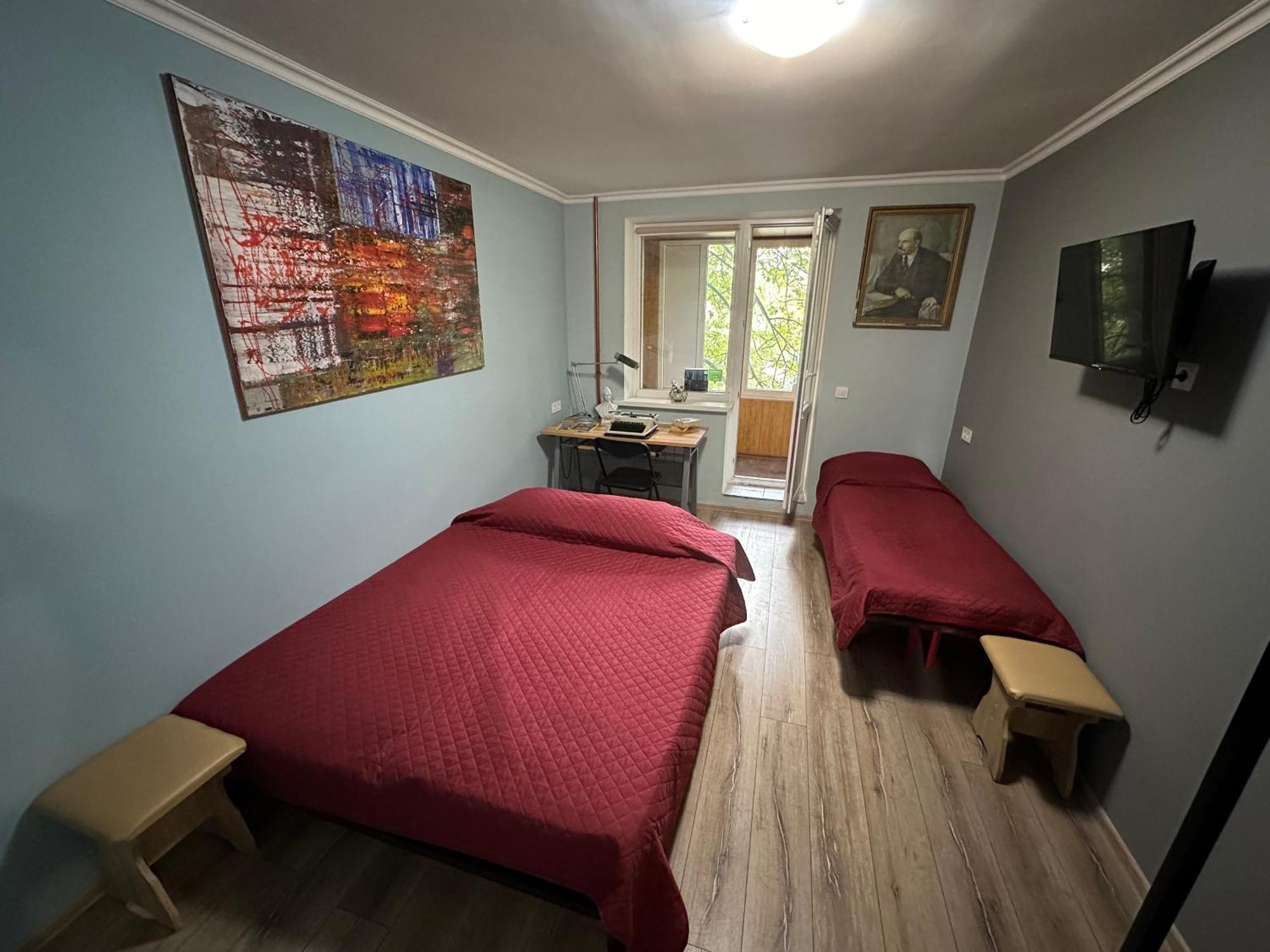 Lenin Street Hostel & Tours Tiraspol Exteriör bild