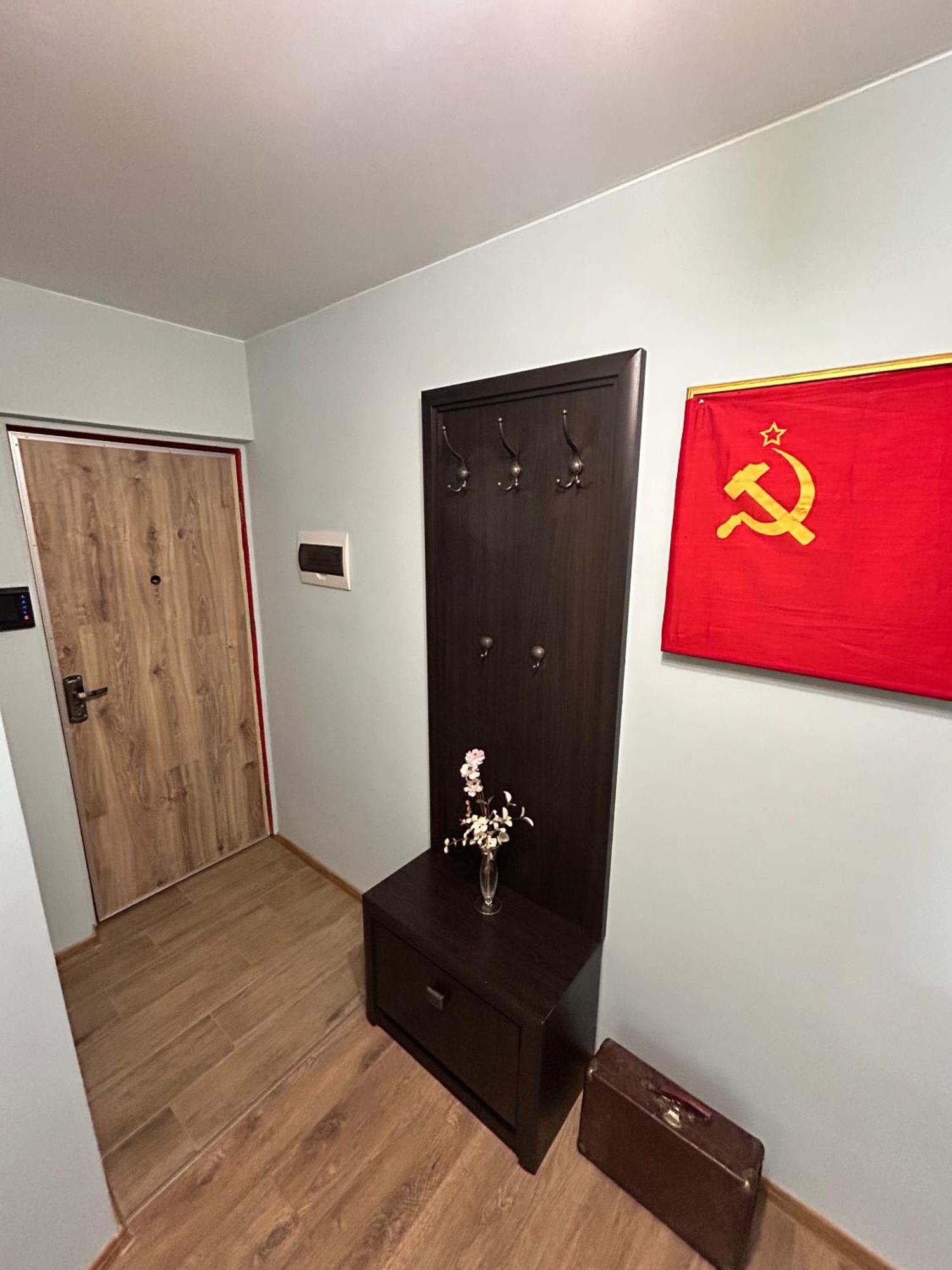 Lenin Street Hostel & Tours Tiraspol Exteriör bild