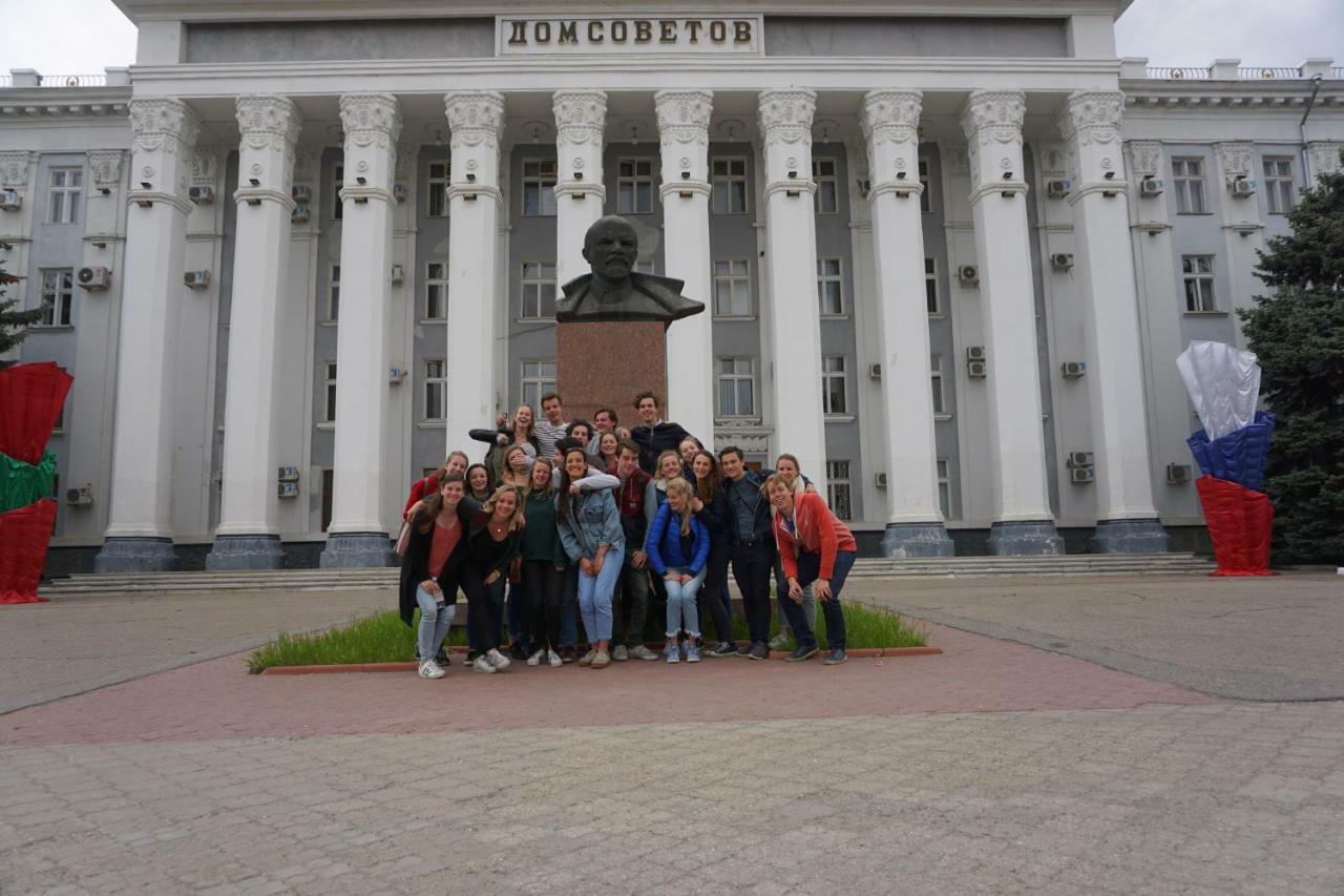 Lenin Street Hostel & Tours Tiraspol Exteriör bild